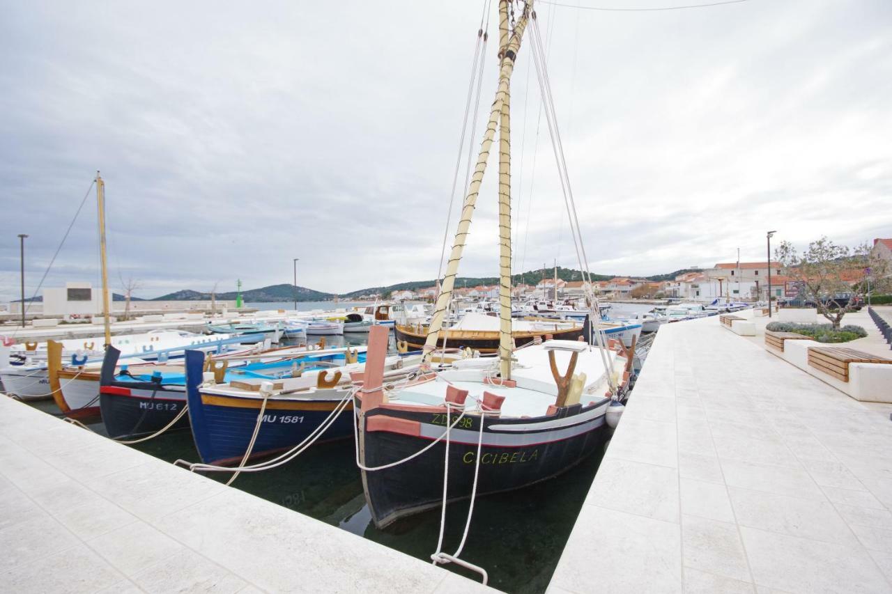 Zal Betina (Sibenik-Knin) Exterior foto