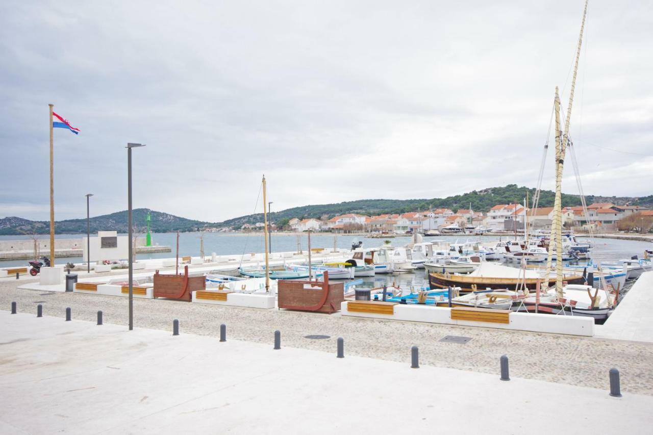Zal Betina (Sibenik-Knin) Exterior foto